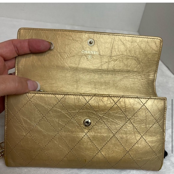 CHANEL Vintage Calf Skin Diamond Stitch CC Logo Long Flap Wallet On A Chain - Picture 9 of 14